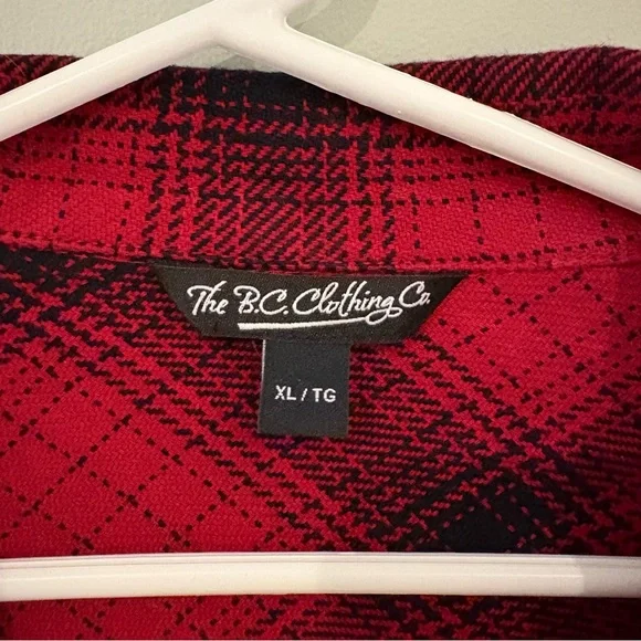 Women's Red Plaid Button-Up Jacket - Picture 3 of 5